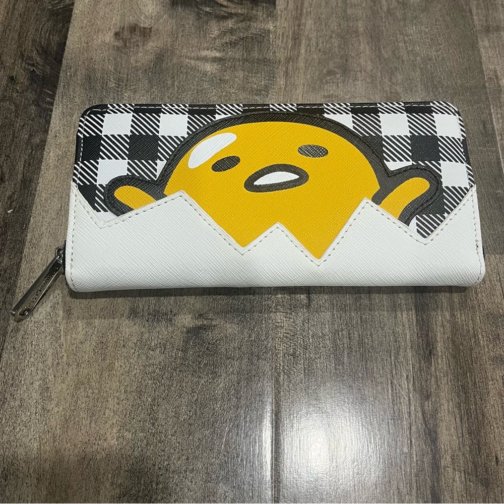 Loungefly x Sanrio Gudetama The Lazy Egg zip-around wallet - RARE